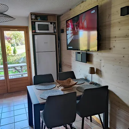 Apartment Le Pied Des Pistes Telesiege Des Chattrix